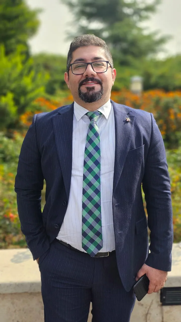 Portraits — Clinic, office, studio