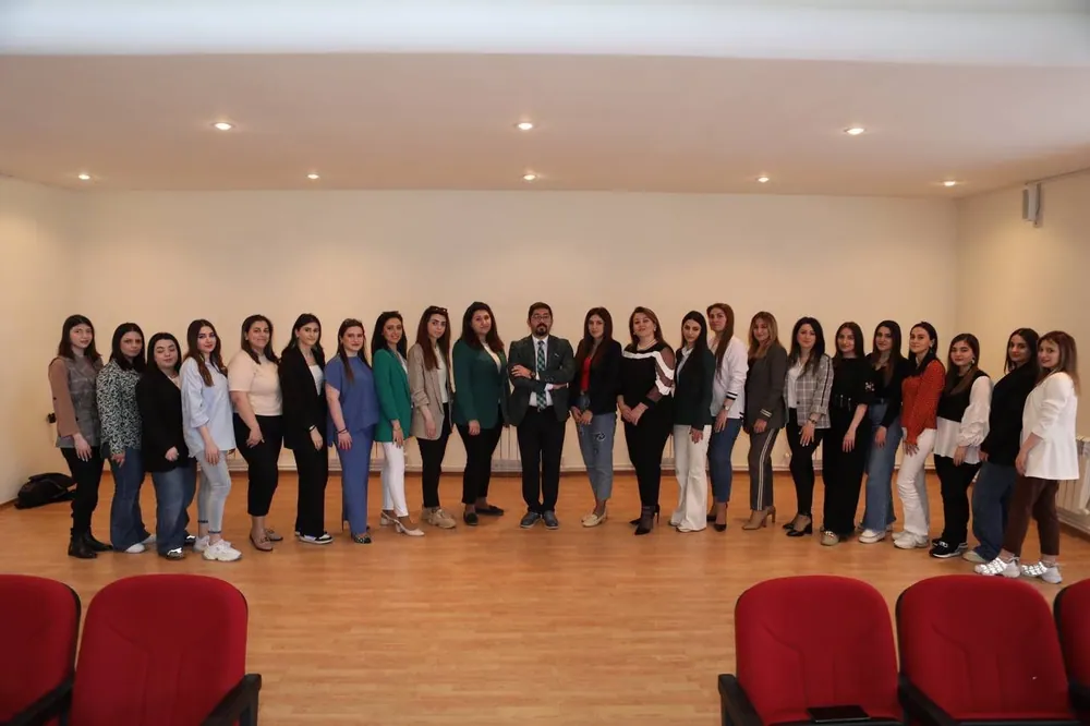 The stage — Congresses and international speaking