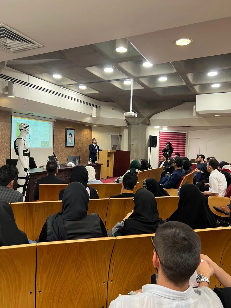 Lecturing at home — Invited lectures in Iran